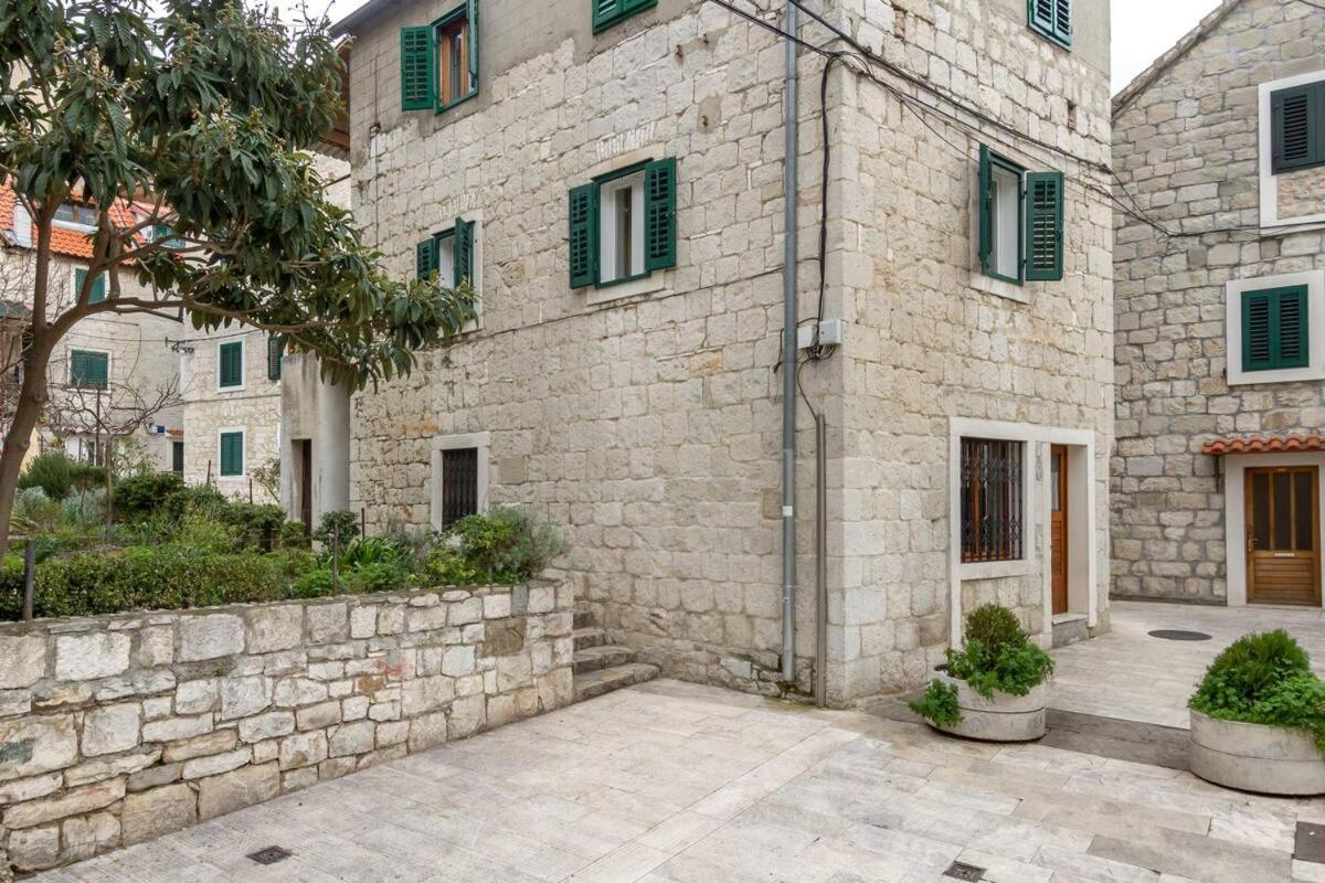 Aparrtment Terra- Combine Beach&Old Town Lägenhet Split Exteriör bild