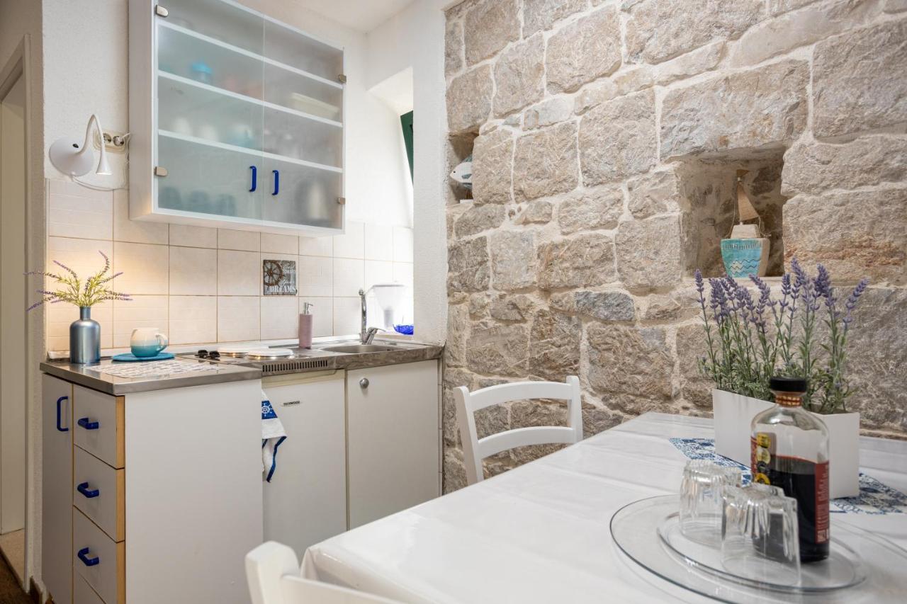 Aparrtment Terra- Combine Beach&Old Town Lägenhet Split Exteriör bild