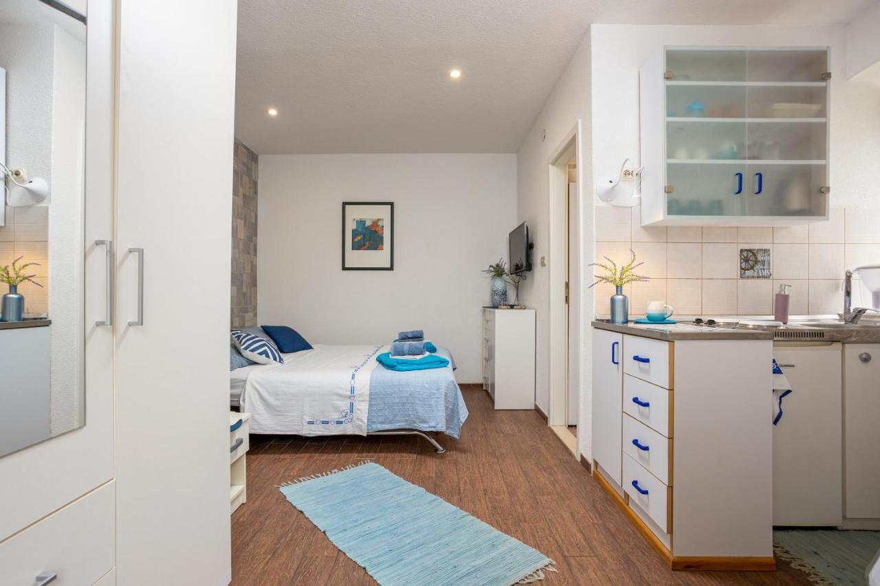Aparrtment Terra- Combine Beach&Old Town Lägenhet Split Exteriör bild