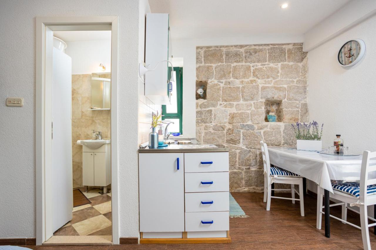 Aparrtment Terra- Combine Beach&Old Town Lägenhet Split Exteriör bild